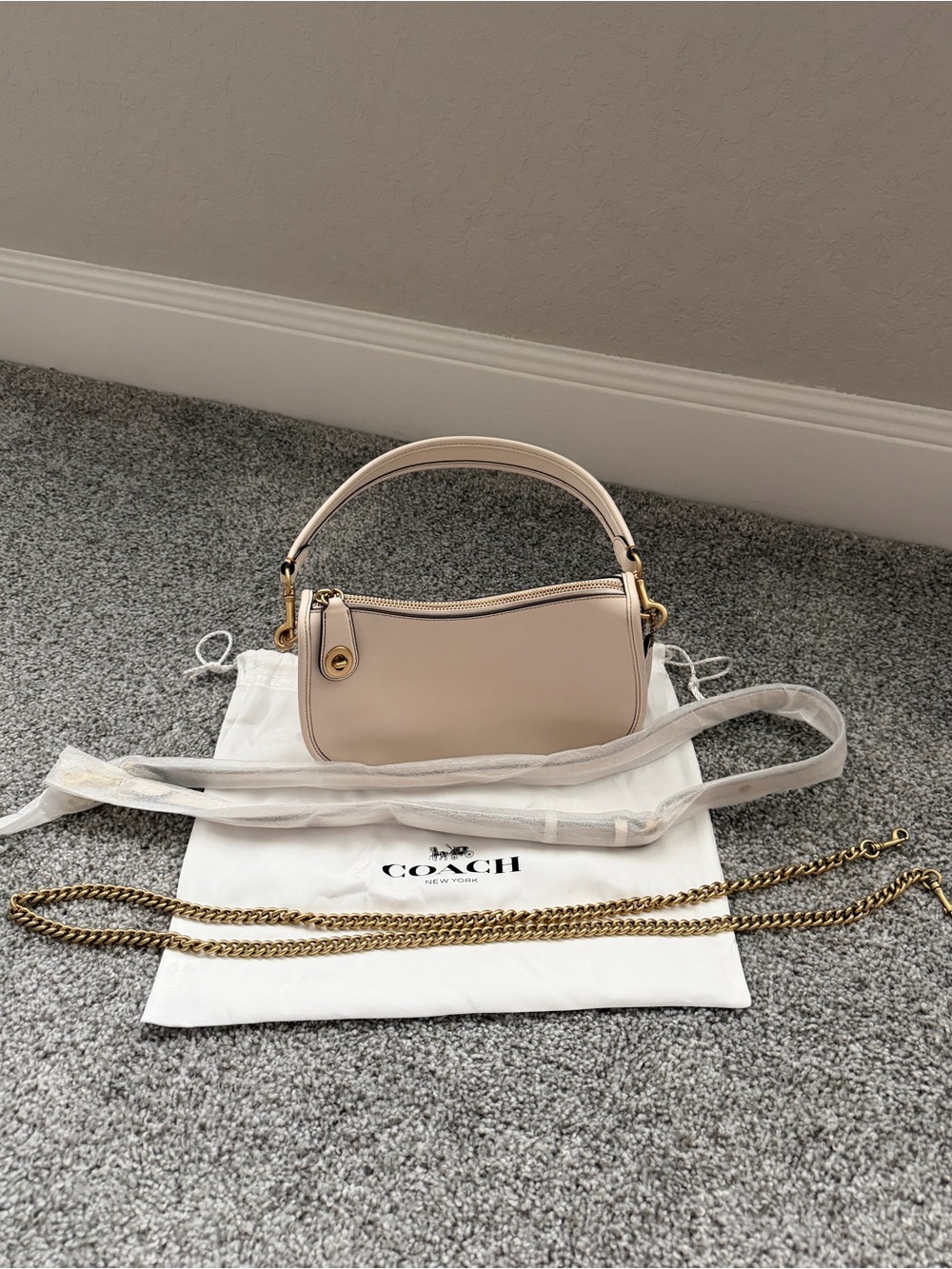 Coach Swinger Bag